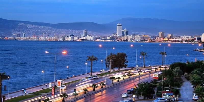 Onde Ficar em Izmir na Turquia: Arredores da Praia